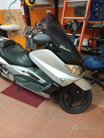 Yamaha t max 500