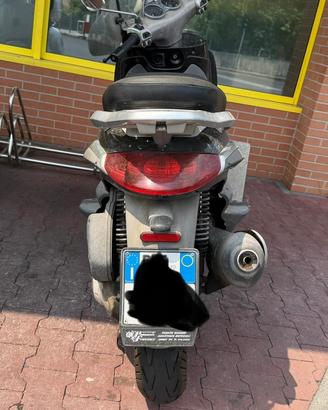 Beverly 250