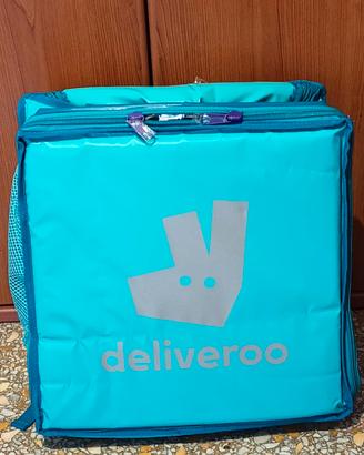 Borsone e set abbigliamento Deliveroo