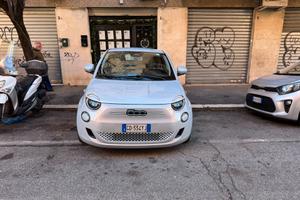 Fiat 500 500e Berlina 42 kWh Icon