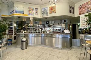 Meda - Via Solferino 23 | Ampio locale commerciale