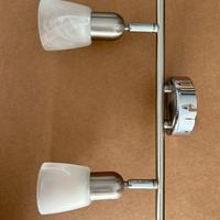 Lampada con due faretti