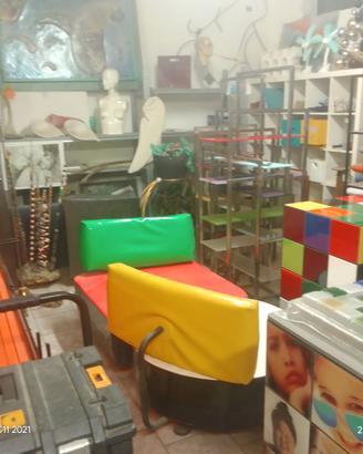 Mobili e oggettistica