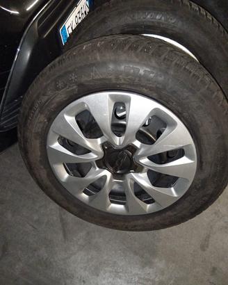 gomme invernali 215/60/16