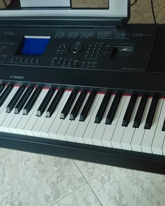 Pianoforte digitale Yamaha Dgx660