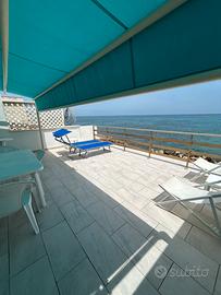 Casa sul mare con terrazze panoramiche