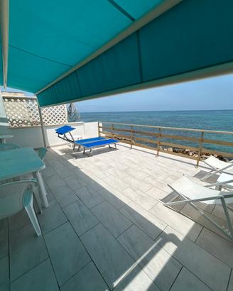 Casa sul mare con terrazze panoramiche