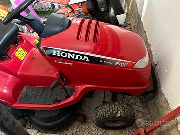 Trattorino tagliaeba Honda 2417