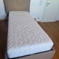 Letti singoli con comodini