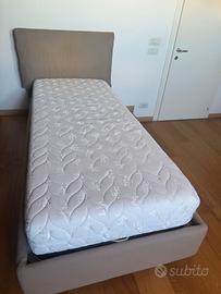 Letti singoli con comodini