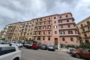 3 Vani luminoso pressi Dante/Lolli