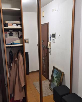 Tutti mobili per la casa, cucina, camera da letto