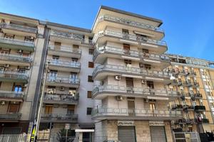 Via lombardia rifinitissimo con posto auto