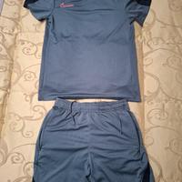 T-shirt e pantaloncini Nike bambino originale