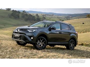 Ricambi disponibili toyota rav 4