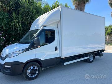 Iveco daily 35c15 furgone e sponda idraulica