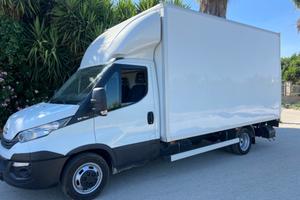 Iveco daily 35c15 furgone e sponda idraulica
