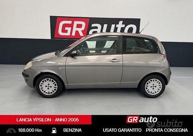 Lancia Ypsilon 1.2 16V Platino