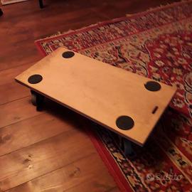 carrello con ruote gommate