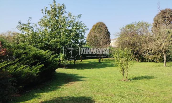 Terreno agricolo a Lentate sul Seveso