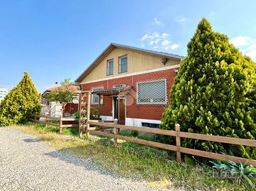 VILLA SINGOLA A TORINO