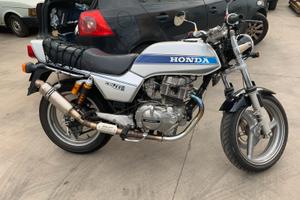 Honda CB400N cafe racer