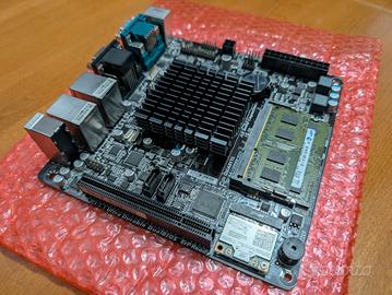 Motherboard Gigabyte mini-ITX