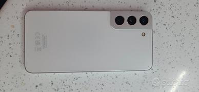 Samsung S22