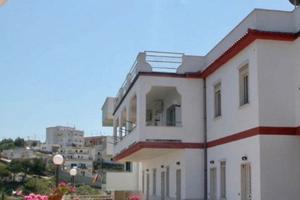 Appartamenti a picco sul mare