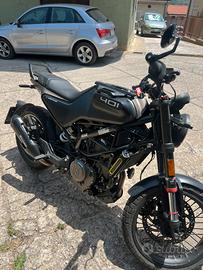 Husqvarna svartpilen 401