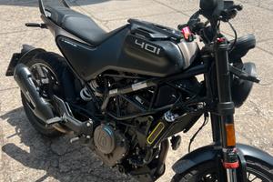 Husqvarna svartpilen 401