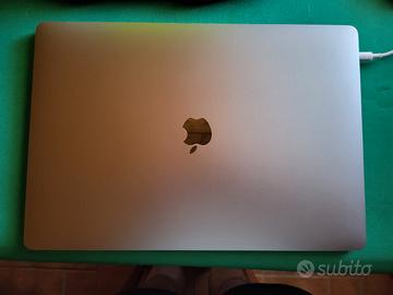 Macbook pro 16 64GB RAM I9