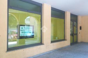NEGOZIO A BUSTO GAROLFO