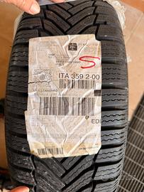 Ruota con cerchio in lega raschiato Mercedes