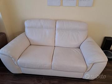 Divano Natuzzi in pelle due posti