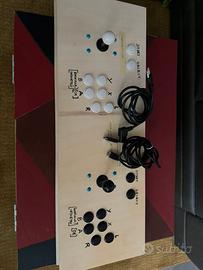 Console con videogiochi arcade vintage anni 80/90