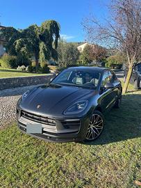 Macan T