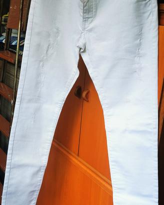 jeans bianchi con leggeri strappi originali 