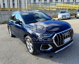 AUDI Q3 35 TDI S tronic Business Advanced