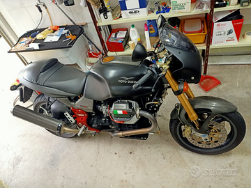 Moto Guzzi V11 Scura
