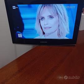 Tv Samsung 21/22 pollici