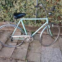 biciclletta da uomo corsa marca bianchi.
