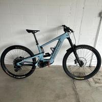 Santa Cruz BULLIT R / Carbon CC 2023