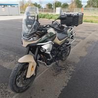 CF MOTO  MT 800 LIMITED EDITION