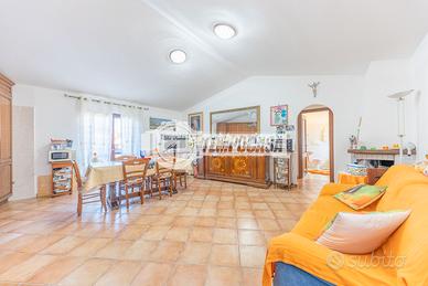 APPARTAMENTO CON POSTO AUTO - VIA SILIQUA