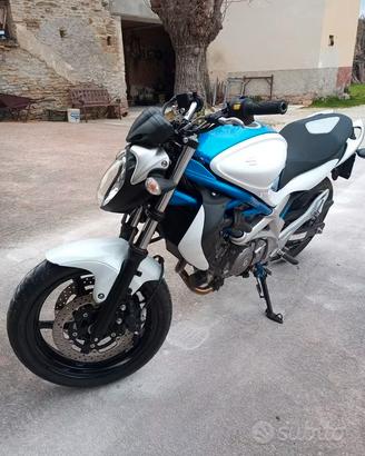 Suzuki 650