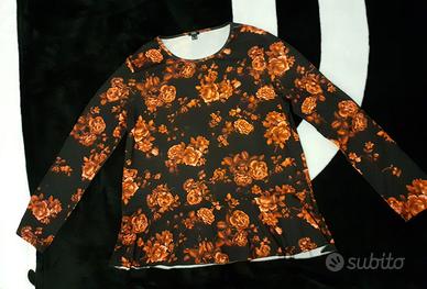 Maglia a maniche lunghe da donna con fantasia rose