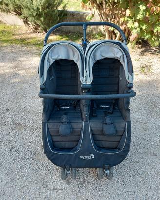 Passeggino gemellare Baby Jogger 