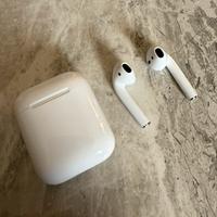 Apple Airpods seconda generazione