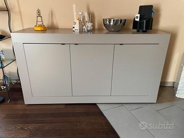 Credenza  stile moderno